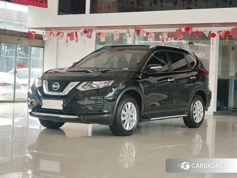 Новый Nissan X-Trail 2026 Черный из Китая