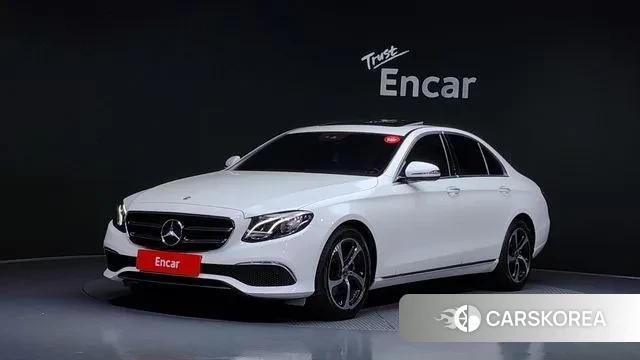 Mercedes-Benz E-Class W213 2020 Белый из Кореи