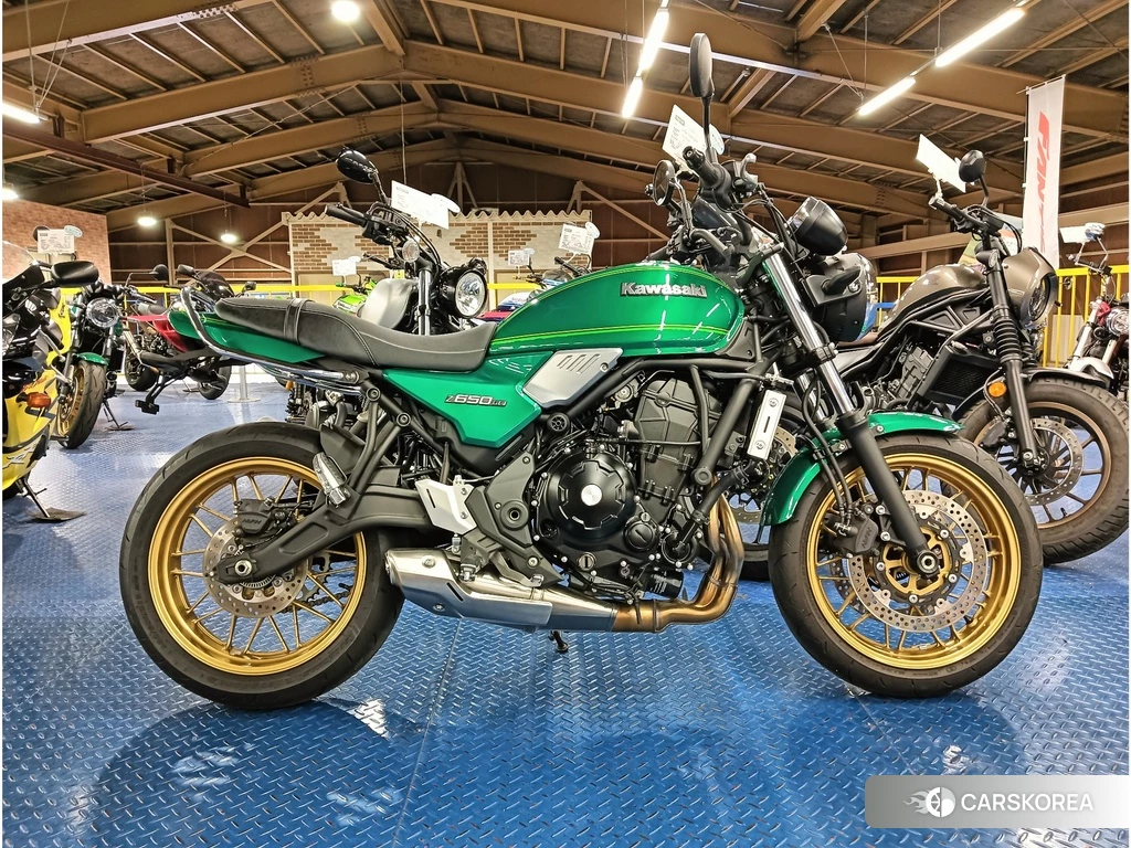 Проданный Kawasaki Z650RS 2022 из Японии