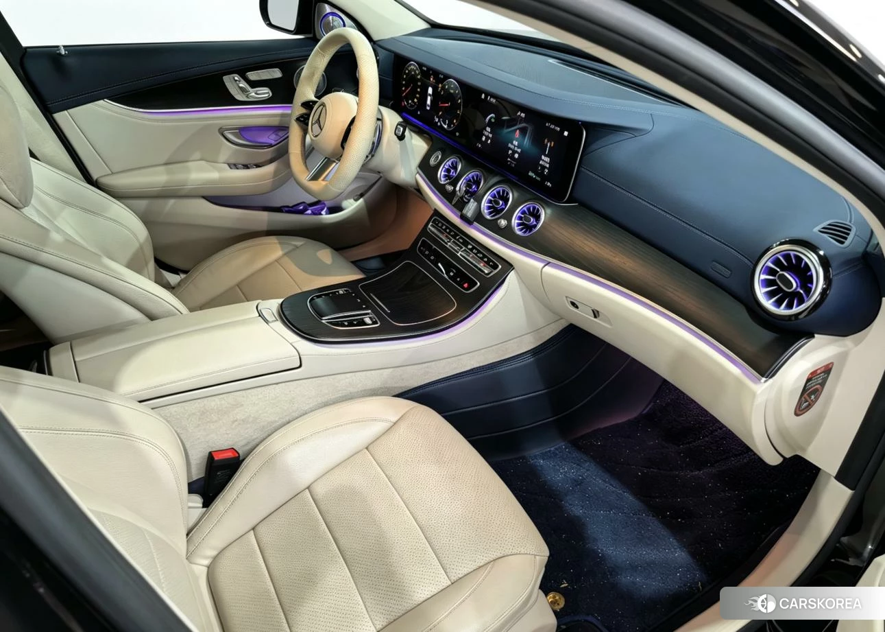 Mercedes-Benz E-class 2022 Черный из Китая