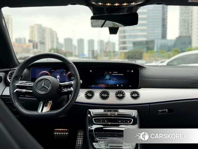 Mercedes-Benz E-class (imported) 2021 Серебристо-серый из Китая