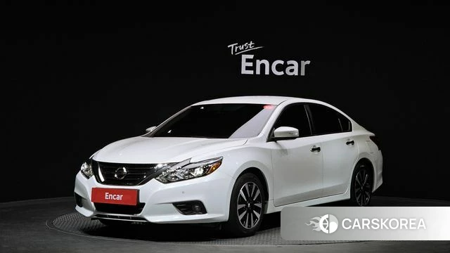 Nissan Altima 2018 Белый из Кореи