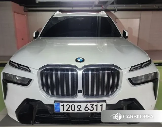 BMW X7 (G07) 2023 Белый из Кореи
