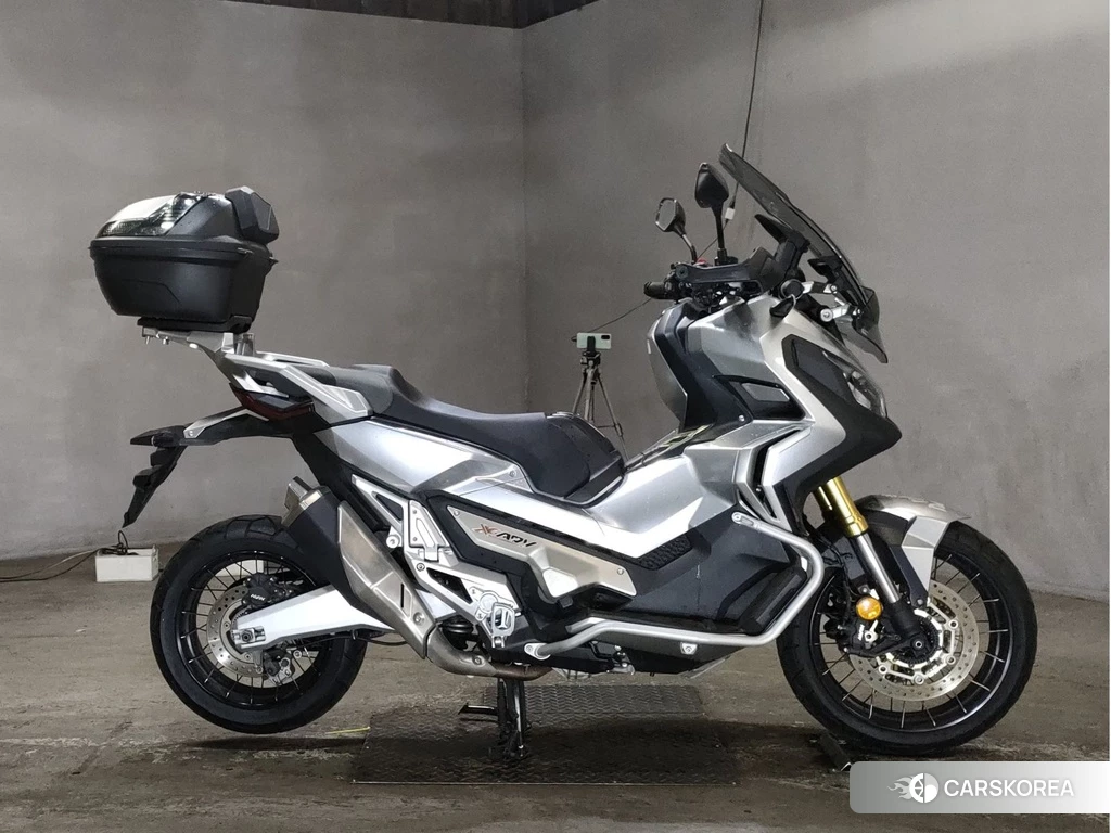Проданный Honda X-ADV 750 id 4176881 из Японии
