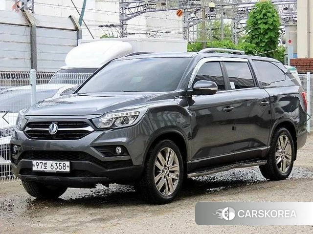 Ssangyong Rexton Sports 2018 Серебристо-серый из Кореи
