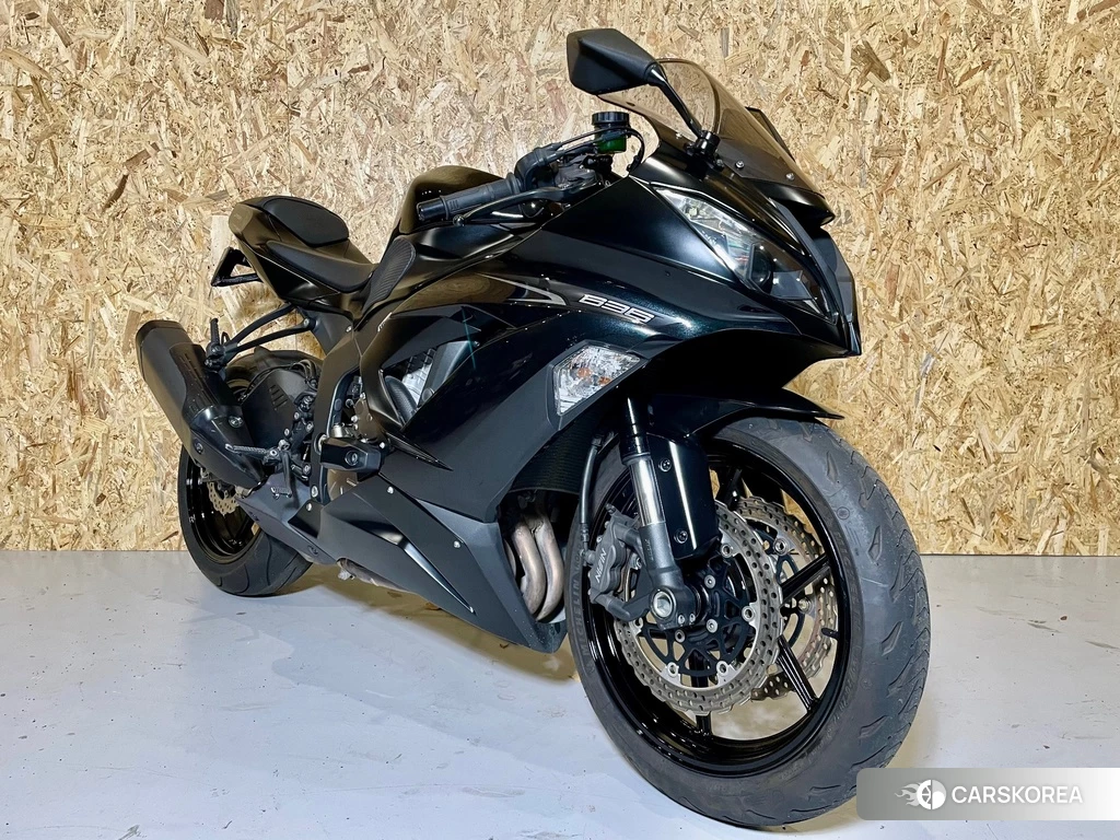 Проданный Kawasaki NINJA ZX-6R 2016 из Японии, фото 2