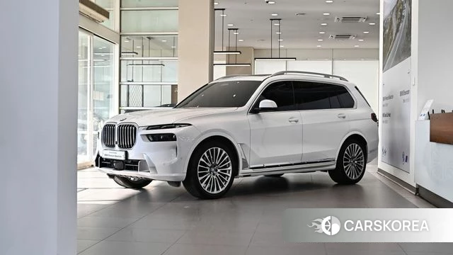 BMW X7 (G07) 2023 Белый из Кореи