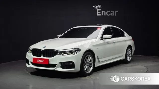 BMW 5 Series (G30) 2018 Белый из Кореи