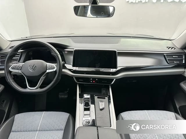 Volkswagen Tourang 2022 Черный из Китая