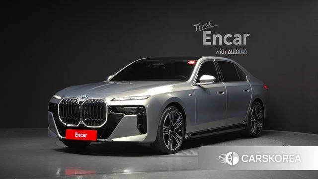 BMW i7 (G70) 2025 Песочный из Кореи