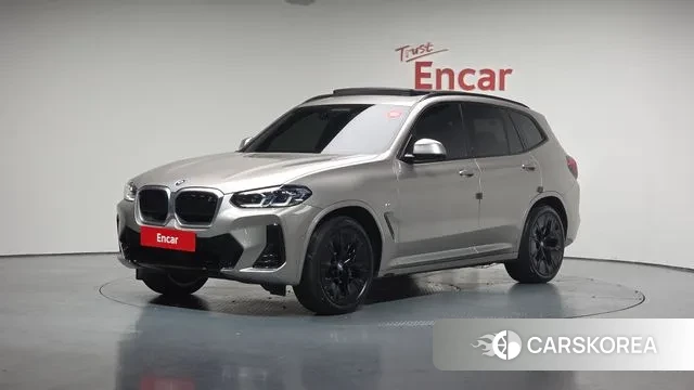BMW iX3 2023 Серебристо-серый из Кореи