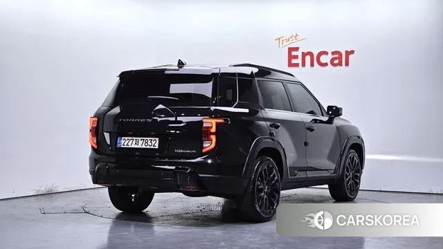 Ssangyong Torres 2023 Черный из Кореи