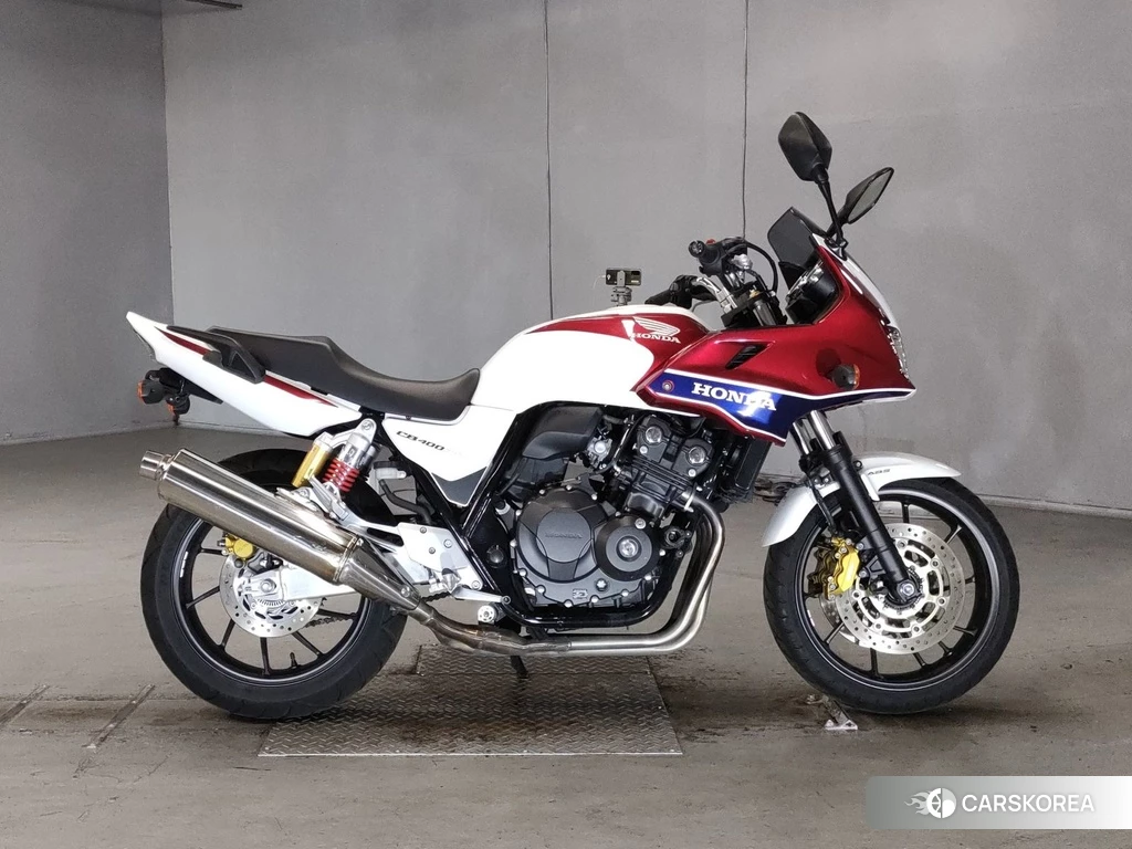Проданный Honda CB400SF BOLDOR 2016 из Японии