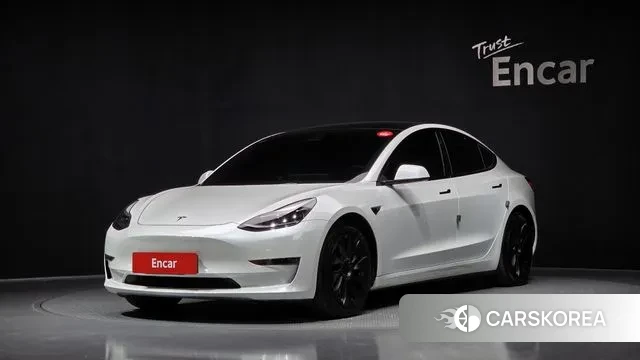 Tesla Model 3 2022 Белый из Кореи