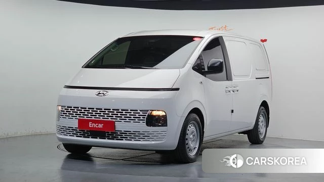 Hyundai Staria 2022 Белый из Кореи