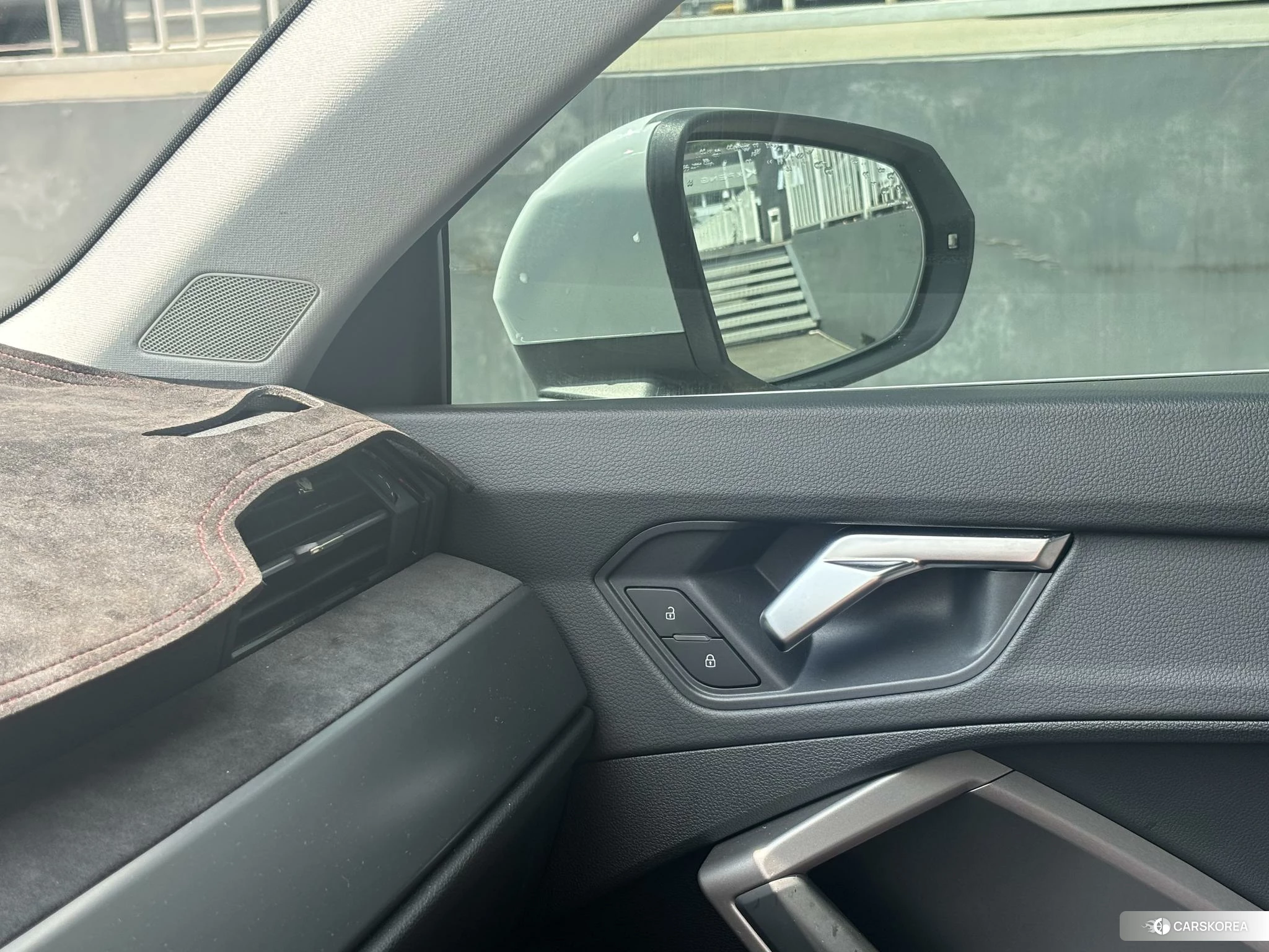 Audi Q3 2020 Белый из Китая