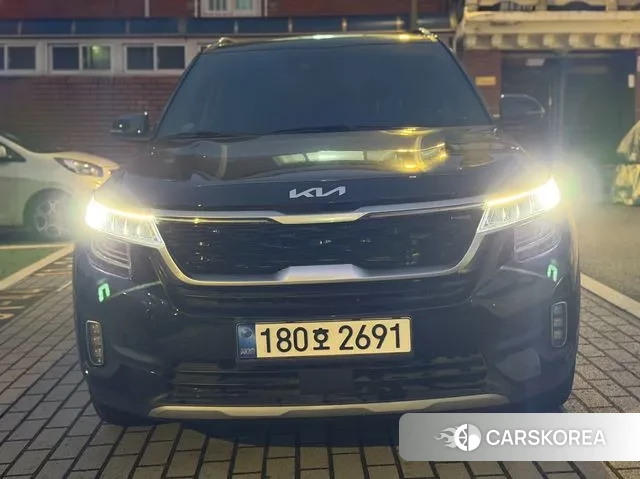 Kia Seltos 2022 Черный из Кореи