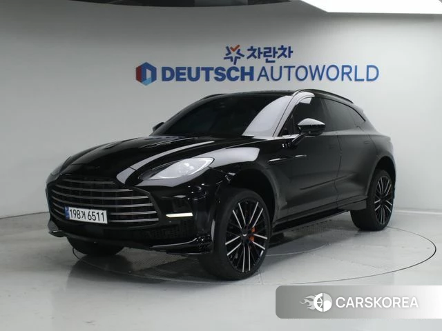 Aston Martin DBX 2023 Черный из Кореи