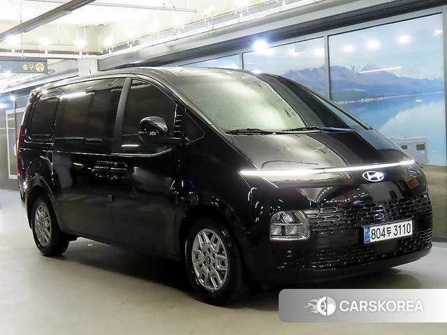 Hyundai Staria 2025 Черный из Кореи