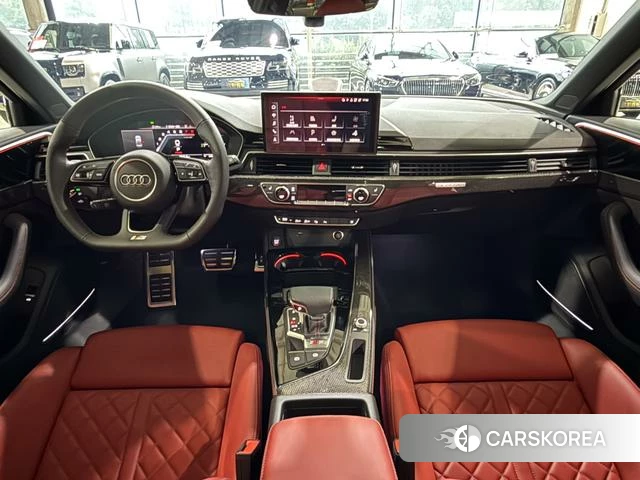 Audi S4 2025 Темно-серый из Китая