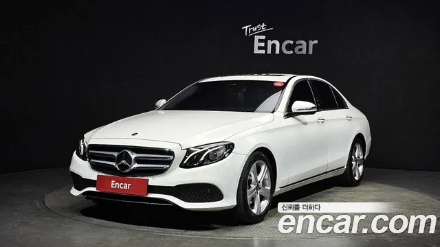 Mercedes-Benz E-Class W213 2018 Белый из Кореи
