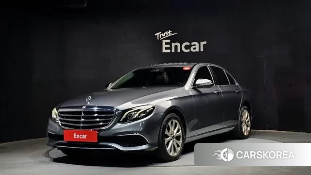Mercedes-Benz E-Class W213 2019 Серый из Кореи