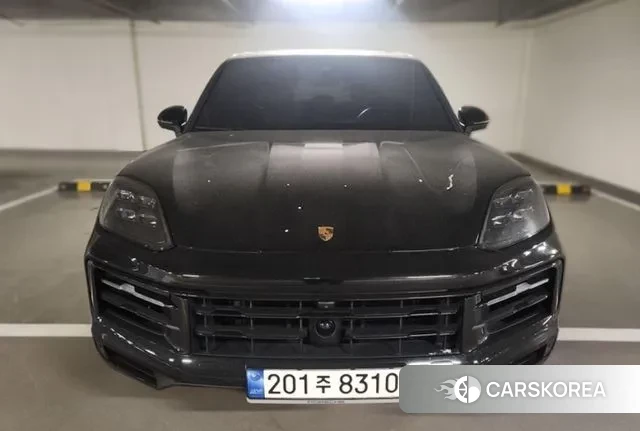 Porsche Cayenne (PO536) 2023 Черный из Кореи