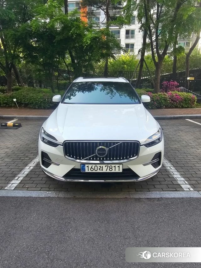 Volvo XC60 second Generation 2024 Белый из Кореи