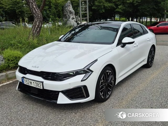 Kia The New K5 3rd generation 2024 Белый из Кореи