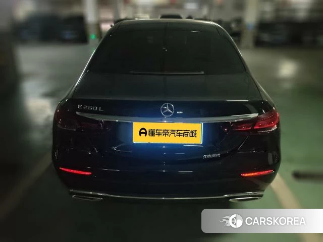 Mercedes-Benz E-class 2022 Черный из Китая