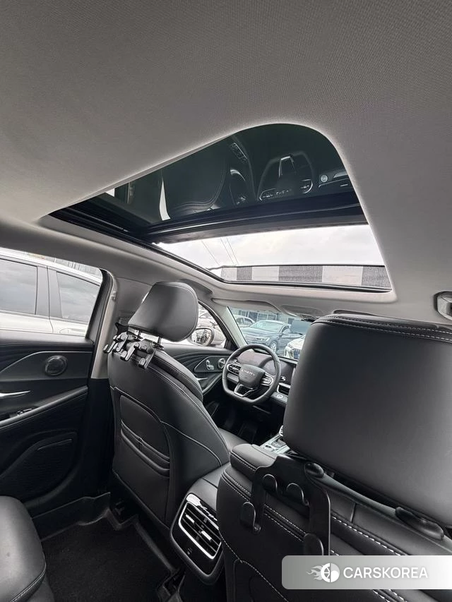 Chery Arrizo 8 2024 Серебристо-серый из Китая