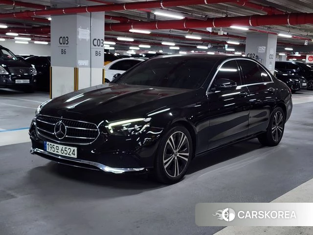 Mercedes-Benz E-Class W213 2021 Черный из Кореи