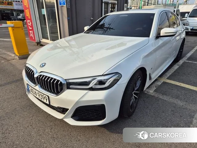 BMW 5 Series (G30) 2022 Белый из Кореи