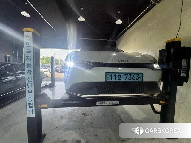 Kia EV6 2022 Белый из Кореи