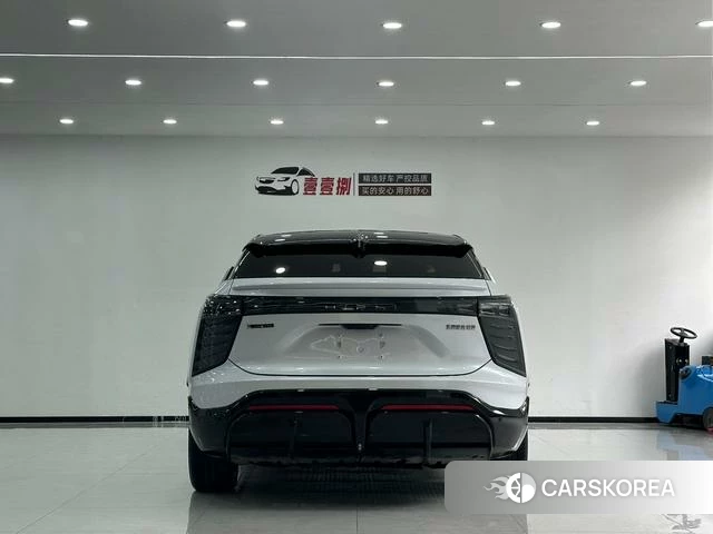 Gao He HiPhi X 2025 Белый из Китая