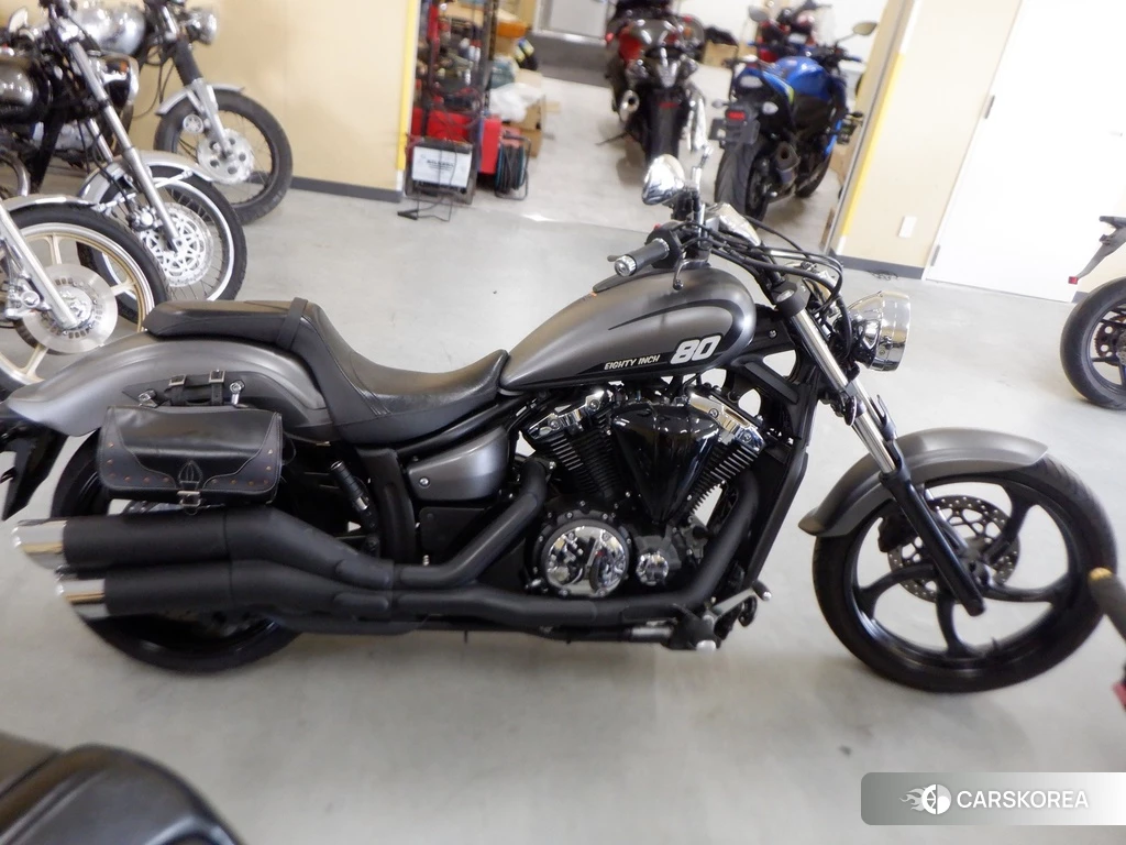 Проданный Yamaha XVS 1300 CA STRYKER 2016 из Японии