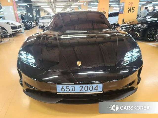 Porsche Taycan 2025 Черный из Кореи