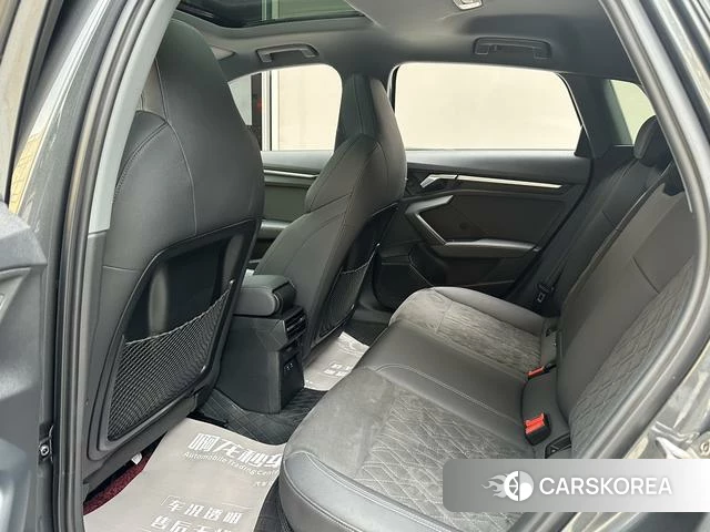 Audi A3 2021 Темно-серый из Китая