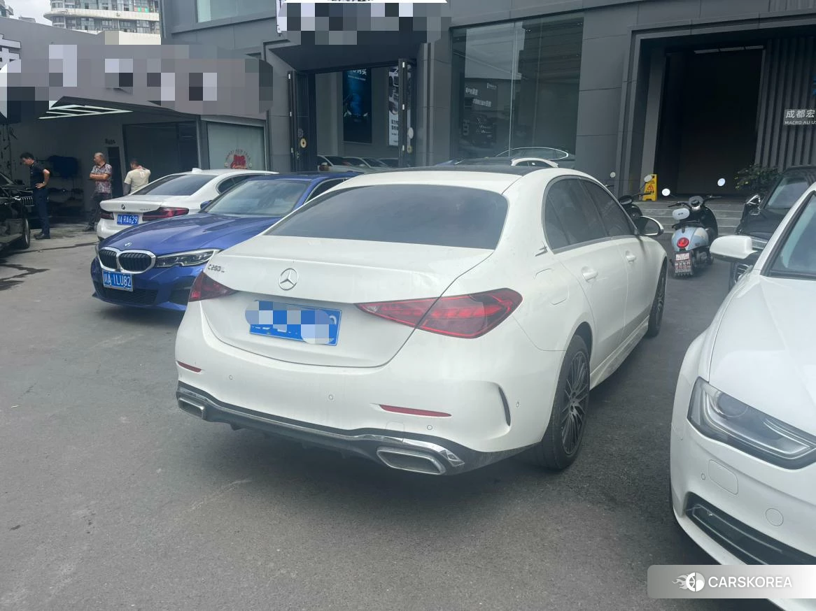Mercedes-Benz Class C 2023 Белый из Китая