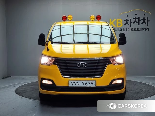 Hyundai The New Grand Starex 2020 Желтый из Кореи