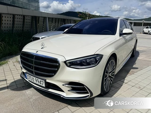 Mercedes-Benz S-Class W223 2023 Белый из Кореи