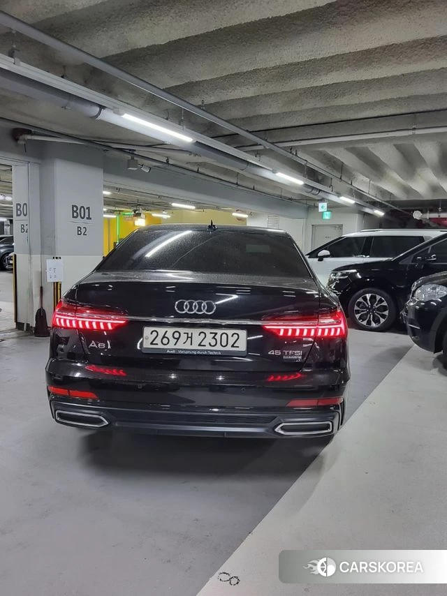 Audi A6 (C8) 2022 Черный из Кореи