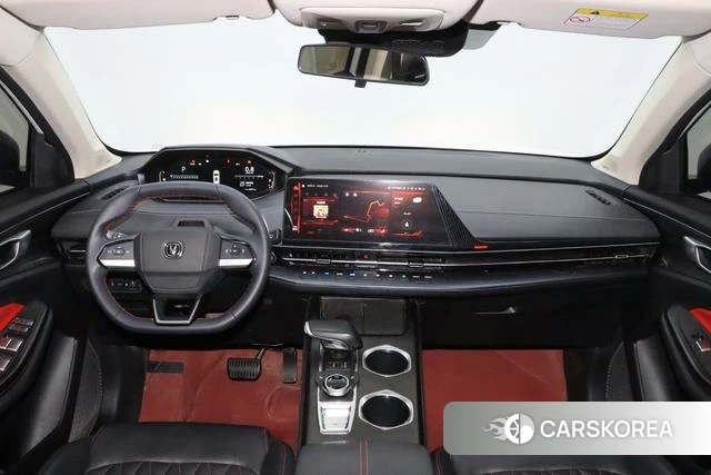 Chang'an CS55 PLUS 2021 Белый из Китая