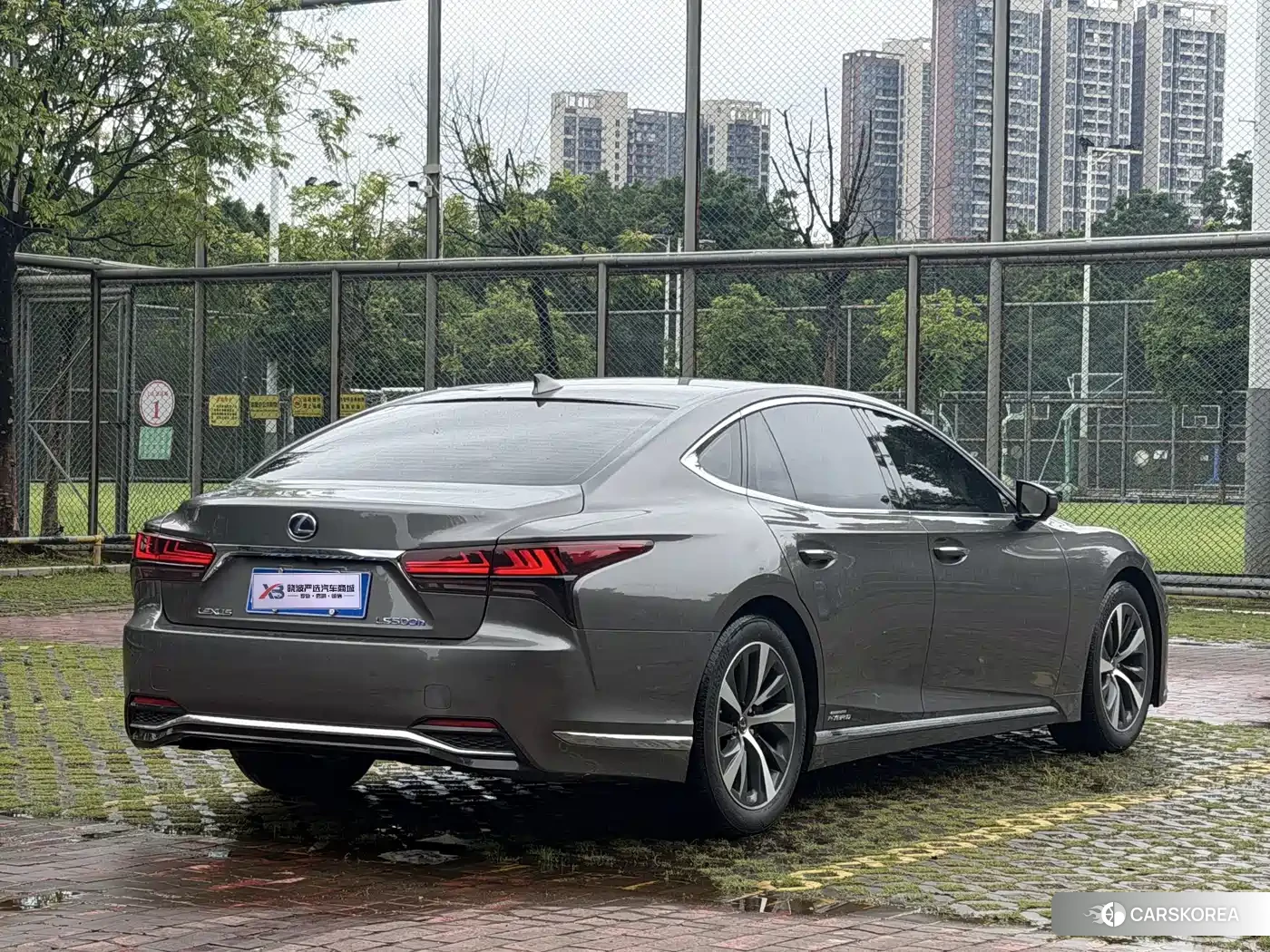 Lexus LS 2021 Silver/gray из Китая