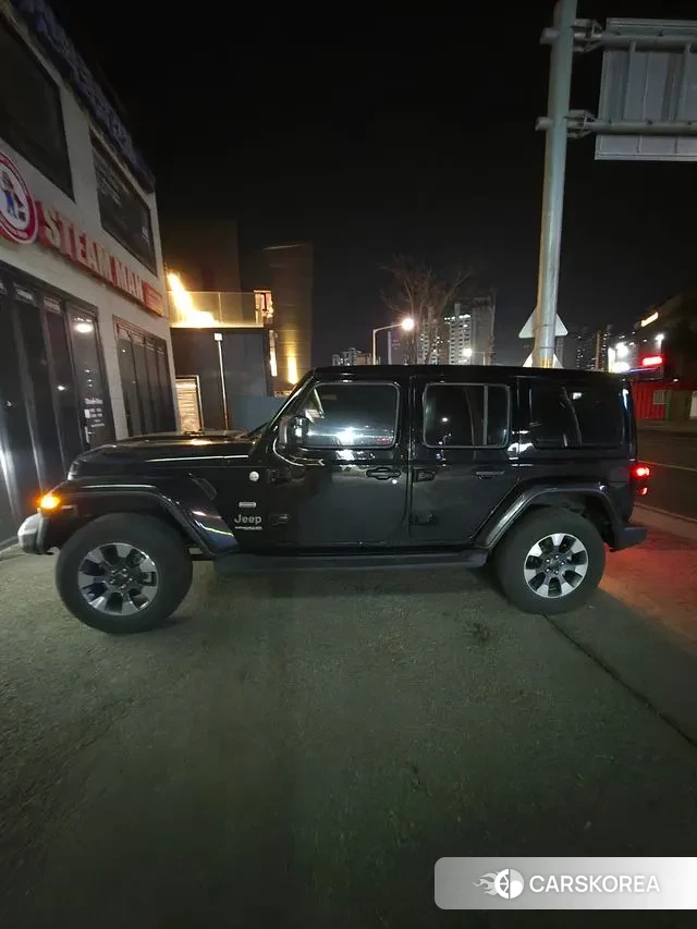 Jeep Wrangler (JL) 2022 Черный из Кореи