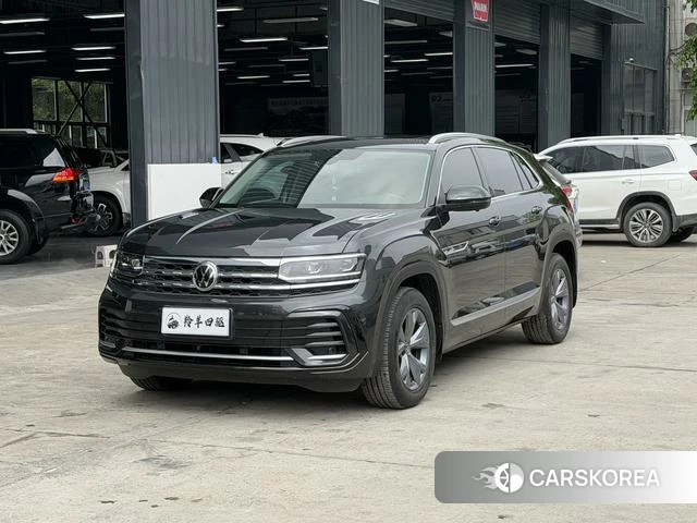 Volkswagen Tourang 2022 Черный из Китая