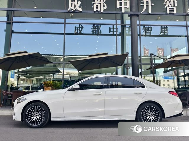 Mercedes-Benz Class C 2023 Белый из Китая