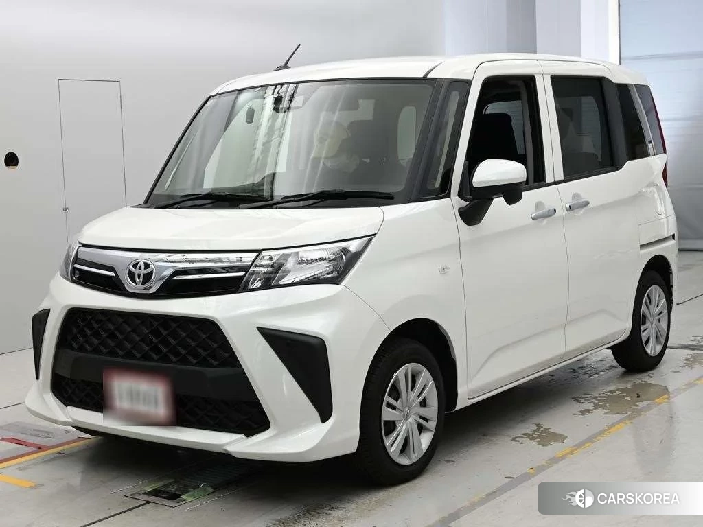 Toyota Roomy 2023 из Японии