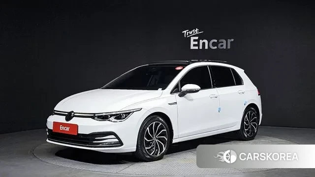 Volkswagen Golf 8th Generation 2023 Белый из Кореи