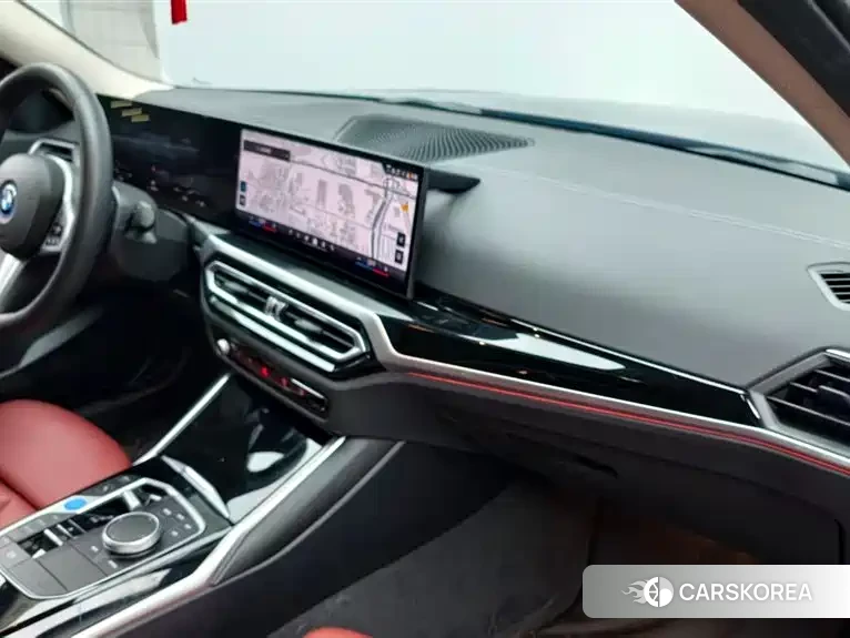 BMW i3 2024 Черный из Китая